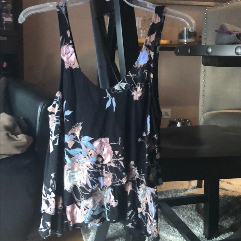 Free people black floral flowy tank size S
